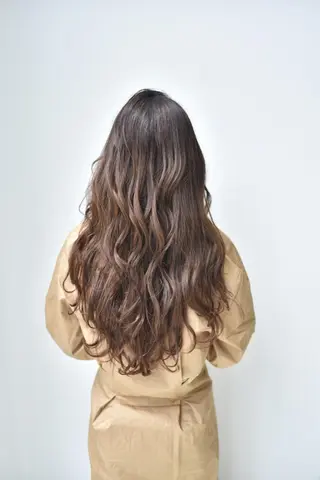 ミディアム 豊中駅3分eha レッスンモデルのヘアスタイル