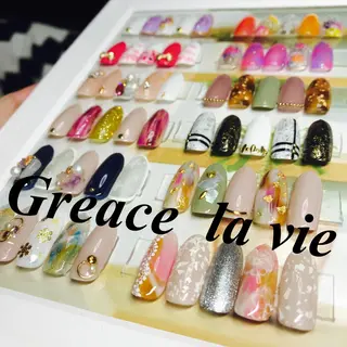 ロング カラー パーマ ヘアアレンジ キッズ ネイル マツエク・マツパ Greace  la vieのネイルデザイン