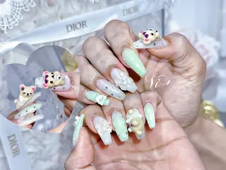 ネイル ✨Nailsalon Vi+✨のネイルデザイン