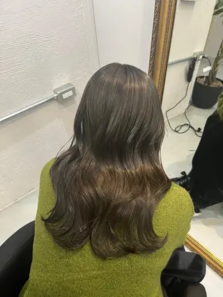 カラー グレージュ/透け感 カラー/透明感カラーのヘアスタイル