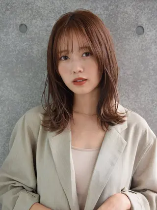 セミロング カラー クスノキ ヤスタカのヘアスタイル