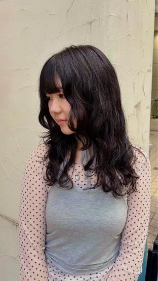 ロング パーマ 久野紗愛 【髪質改善　艶髪】のヘアスタイル