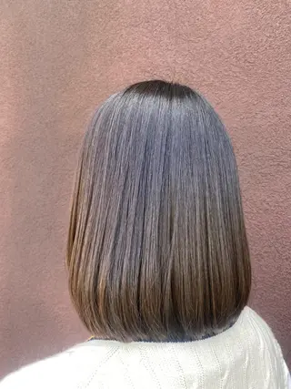 ミディアム 横野 朱音のヘアスタイル
