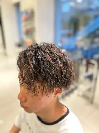 ショート パーマ 小沼 正悟のヘアスタイル