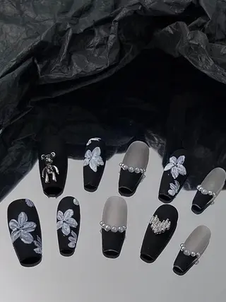 ネイル キラキラ🌸🌸🌸 nail ⭐️✨のネイルデザイン