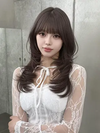 セミロング GLROW 浦和 URAWAのヘアスタイル