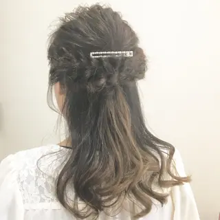 ロング カラー ヘアアレンジ 白浜 サキのヘアスタイル
