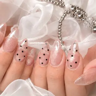 ネイル Roi〈ロワ〉 Reikaのネイルデザイン