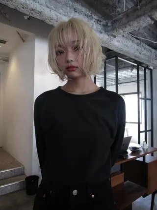 ショート カラー CEINE OURのヘアスタイル