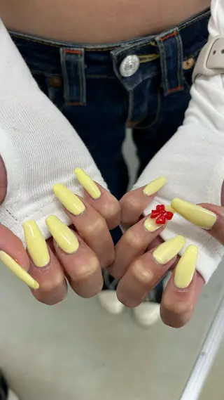 ネイル 伊藤 梨恋のネイルデザイン