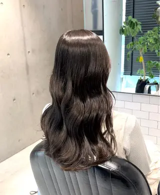 ロング カラー 赤みゼロ/透明感 カラー🌿KANTAのヘアスタイル