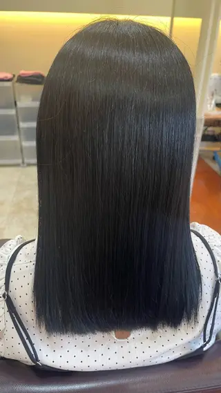 セミロング 端野七海 縮毛矯正のヘアスタイル