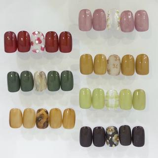ネイル BRooCH yuzuのネイルデザイン