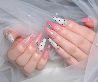 ネイル Julie NailSalonのネイルデザイン