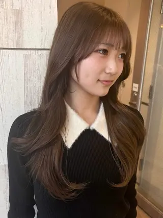 ロング カラー KANA🎀韓国 🇰🇷ハイライトのヘアスタイル