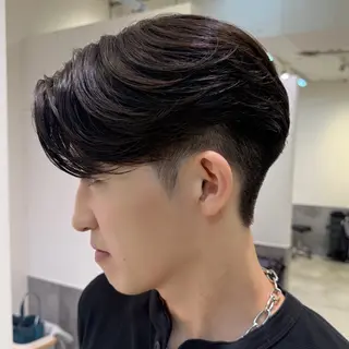 メンズ センターパート特化/ メンズカット/ヒロキのヘアスタイル