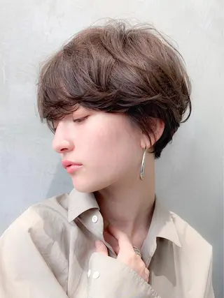 ショート カラー 🉐レイヤー/塩見 弘樹🉐渋谷のヘアスタイル