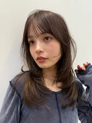 セミロング jr.stylist 小島千穂🎀のヘアスタイル