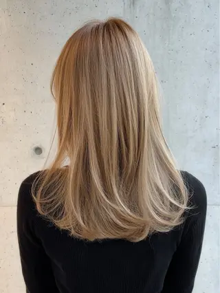 セミロング カラー ✨ハイトーン✨ ANJIのヘアスタイル