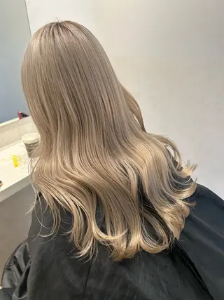 セミロング カラー 🫒オリーブ/透け感 レイヤー🌿モエカのヘアスタイル