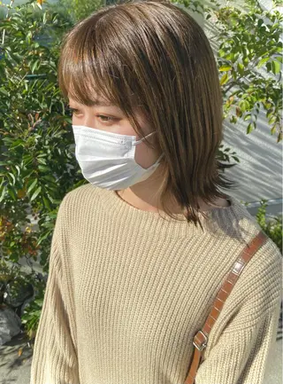 ミディアム カラー 神谷 凪のヘアスタイル