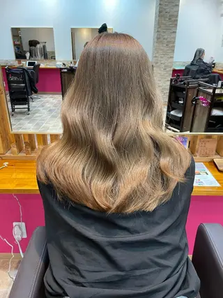 ロング カラー YUI/ ブリーチカラー🌷のヘアスタイル