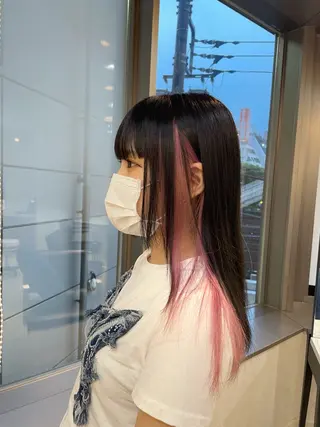 ロング カラー tiel 小山莉々のヘアスタイル