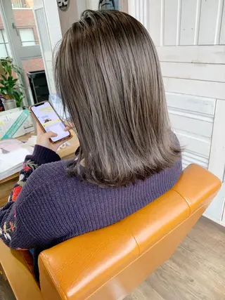 ミディアム カラー 初めてでも失敗しない 透明感カラー Miiのヘアスタイル