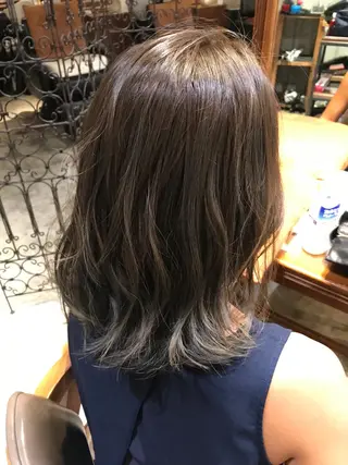 ミディアム カラー ヘアアレンジ 小林 佳祐のヘアスタイル