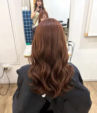 セミロング カラー 心寧🍑🤍ྀི/ 透明感colorのヘアスタイル