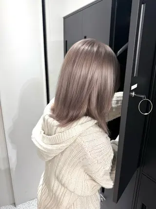 ミディアム ツヤ髪 透明感カラー ゆいなのヘアスタイル