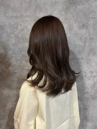カラー 森下 いづみのヘアスタイル