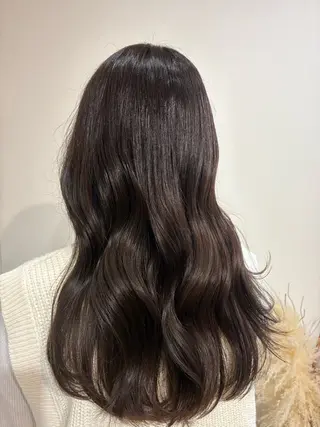 ロング 横山 麻衣子のヘアスタイル