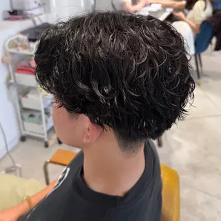 パーマ メンズ 柳樂 響のヘアスタイル