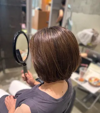 ショート カラー Helena_ゆりあ 透明感カラー/まつパのヘアスタイル