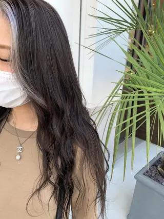 ロング カラー 比嘉 千咲のヘアスタイル