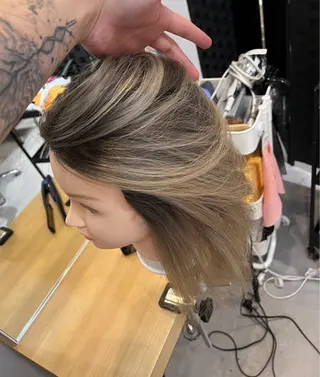 セミロング カラー 指名数No.1 /NAOYAのヘアスタイル