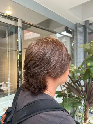 カラー 西村 優那のヘアスタイル
