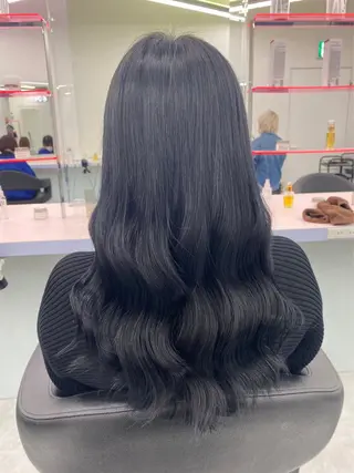 ロング カラー パーマ ヘアアレンジ 透明感ブリーチカラー 🌈TOMOHIROのヘアスタイル