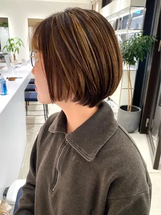 ショート カラー 平沢 真司のヘアスタイル