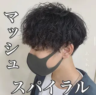 ミディアム パーマ メンズ キマるメンズパーマ クメユウキのヘアスタイル