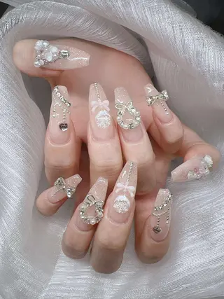 ネイル Lee Nailsのネイルデザイン