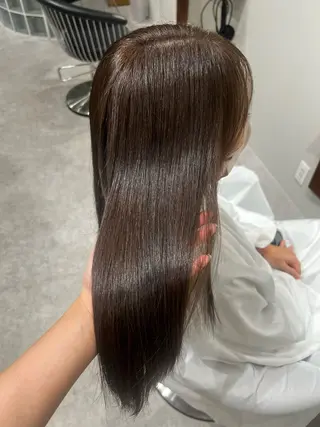 ロング カラー 山本 麗のヘアスタイル