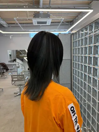 セミロング M Y Uのヘアスタイル