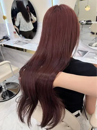 ロング カラー aku💞韓国風🩷 ピンクカラー🎀🩷のヘアスタイル