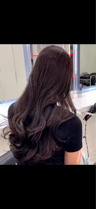 ロング カラー 佐藤 笑瑠のヘアスタイル
