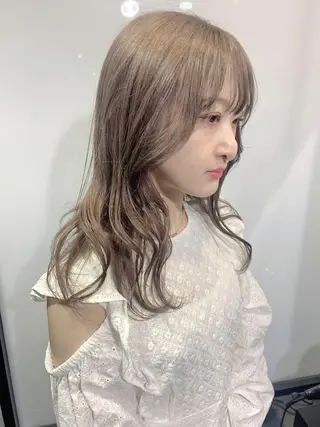 セミロング カラー 🐝 hachi🐝のヘアスタイル