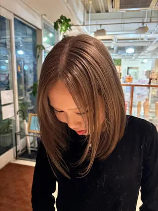 セミロング カラー 小森 永のヘアスタイル