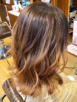 ミディアム カラー 女性目線でつくる ボブ縮毛矯正のヘアスタイル
