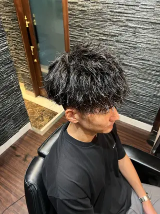 ミディアム パーマ 足立 遼太朗のヘアスタイル